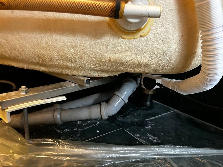 Vând cadă cu hidromasaj 95/165