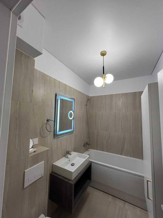 Închiriez apartament 2 camere zona Tătărași cu loc de parcare