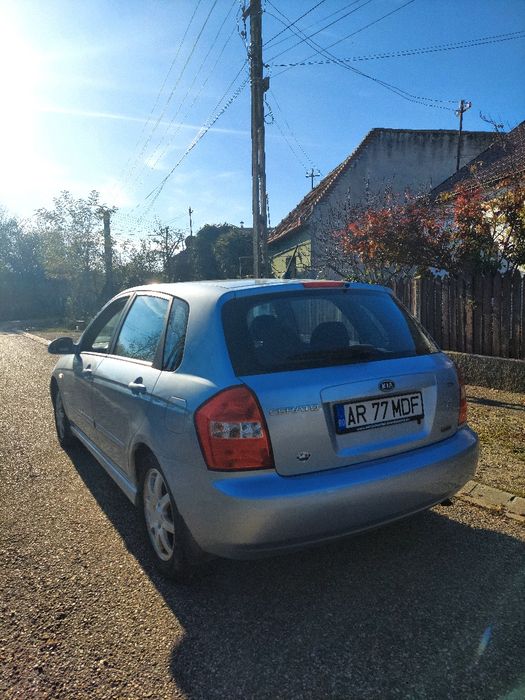 KIA Cerato 2006 — imagine 4