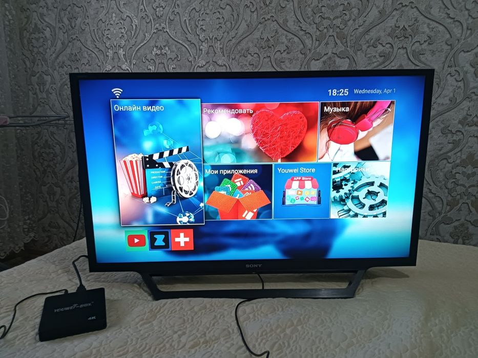 Телевизор марки SONY