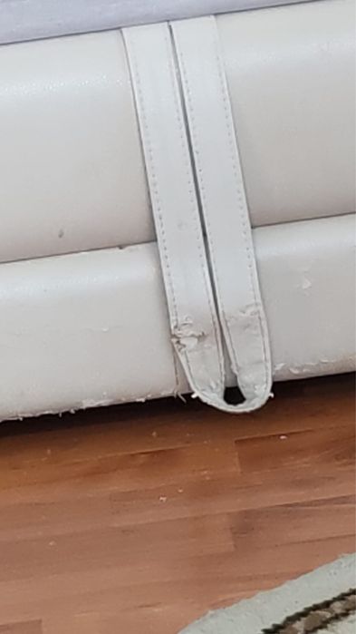 Продам диван срочно