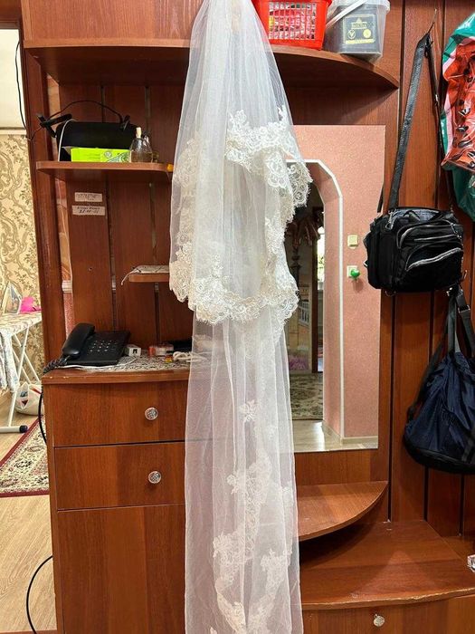 Свадебное платье б/у