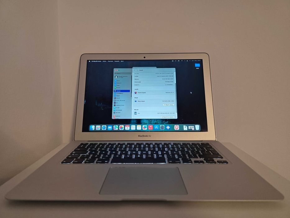 Vand/Schimb Macbook Air 2017 (achizitionat si activat in 2019)