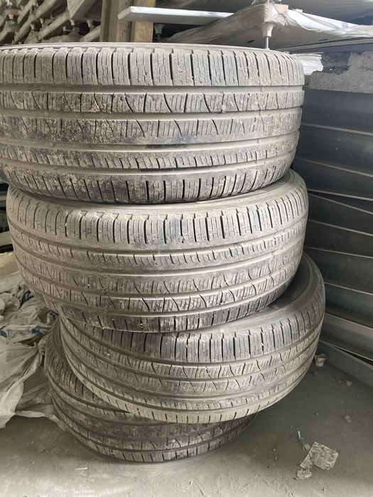 Покрышки в отличном состояний