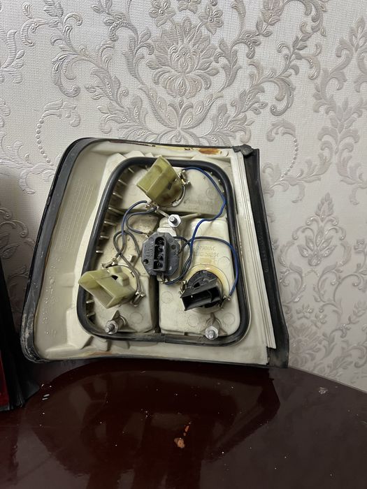 Фонари задние БМВ е34