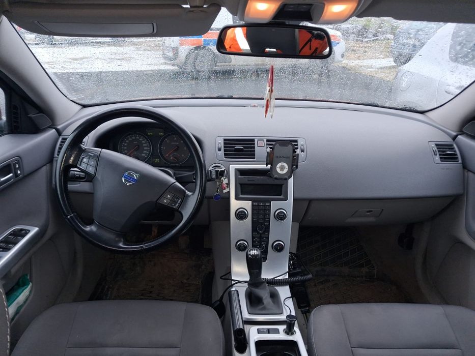VOLVO V50 2010 — imagine 3