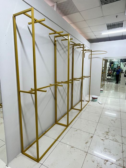 Стеллажи для одежды