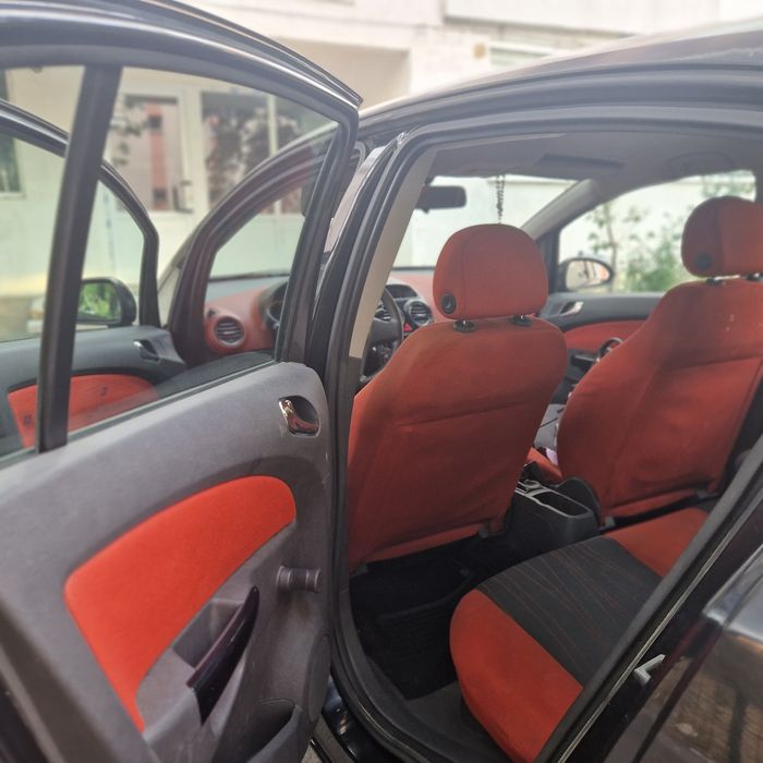 Opel Corsa 1.2 Benzină • 2008 • 106.000 km
