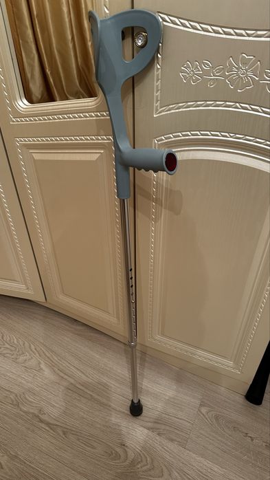 Костыль локтевой