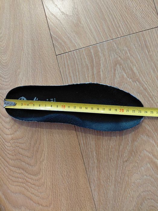 Демисезонные кожаные ботинки 36 размер