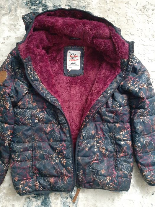 Куртка осенняя на девочку