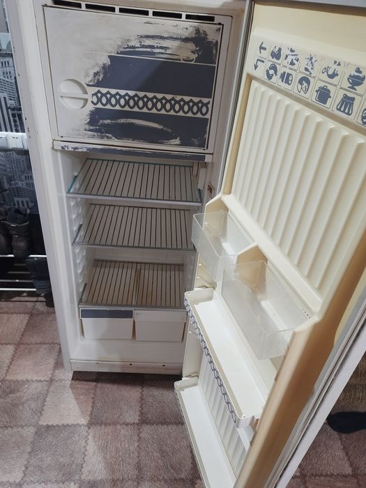 Холодильник хорошо работает