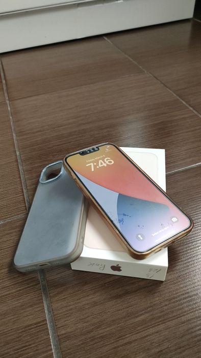 iPhone 13, 128 GB, с коробкой документами