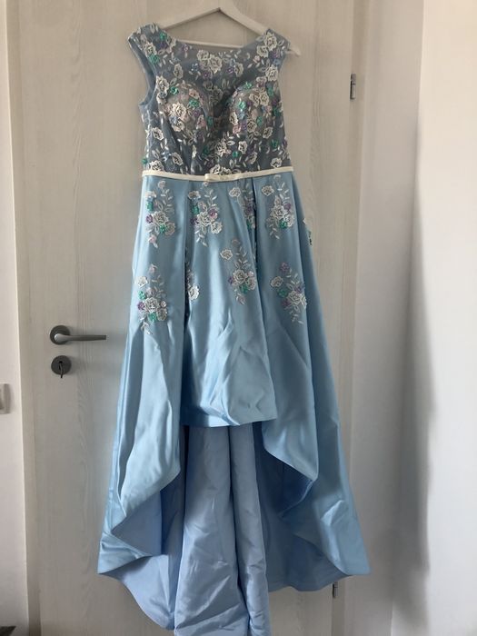 Vand rochie marimea 40