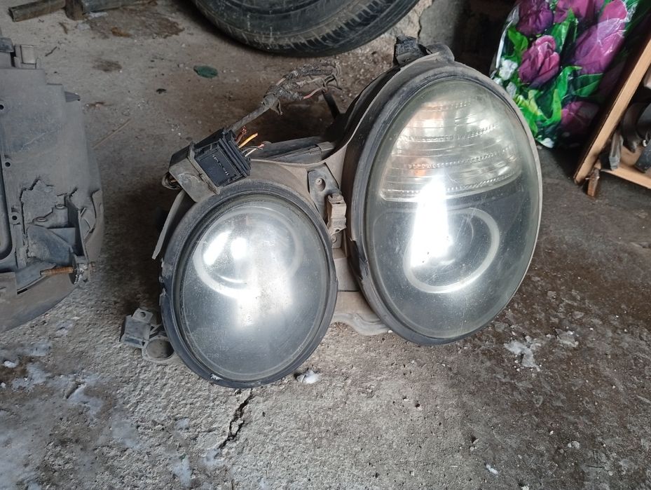 Фары от Мерседес W210 рейстаил.