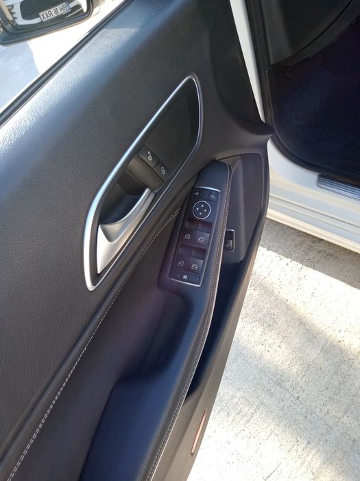 Vând Mercedes CLA180 diesel consum 4litri/100 km