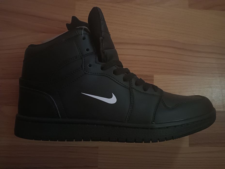 Air Jordan 1 Black High