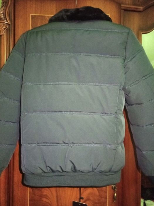 Куртка. Новая. Размер L