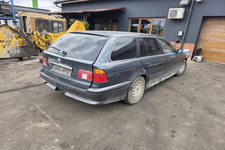 Usita rezervor BMW Seria 5 2000 520d MT (136 hp)