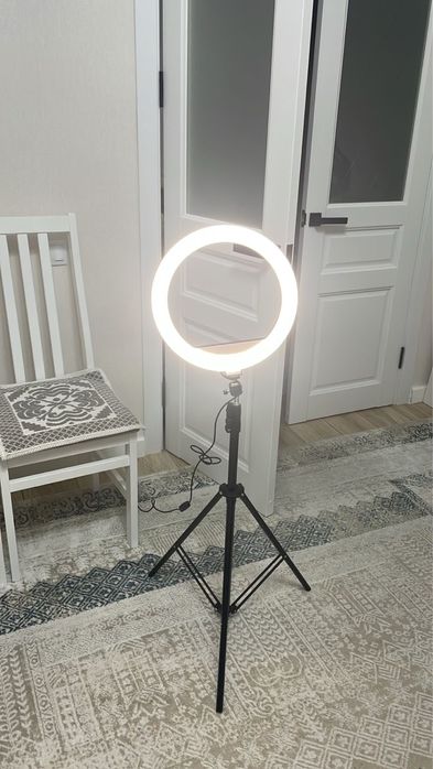 Продам лампу в хорошем состоянии