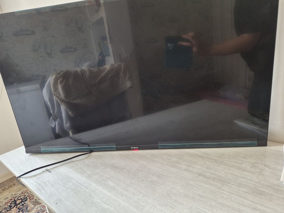 Продам телевизор Смарт