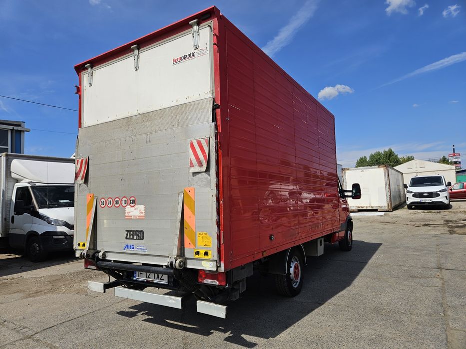 Iveco daily cu lift 35S11