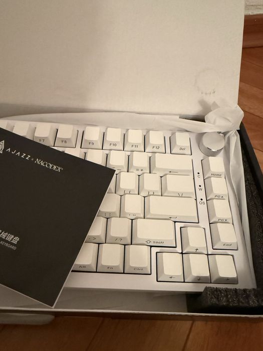 Клавиатура Ajazz AK820 белый