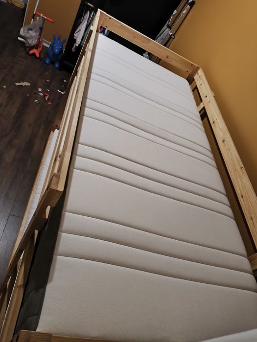 Продам матрас Икеа дёшево!