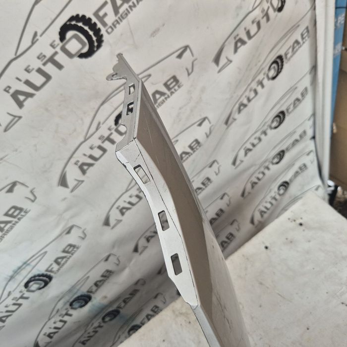 Bara fata Volkswagen Golf 8 an 2019-2020-2021-2022-2023