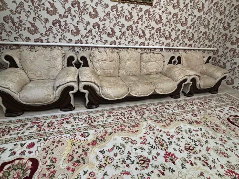 мягкий уголок диваны