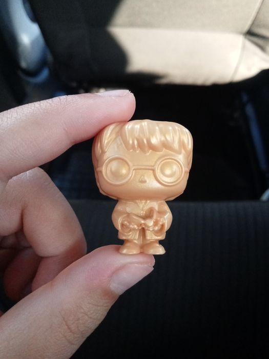 Jucărie Harry Potter Joy Kinder aurie