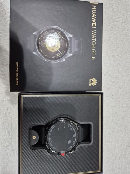 Часовник HUAWEI 6 GT