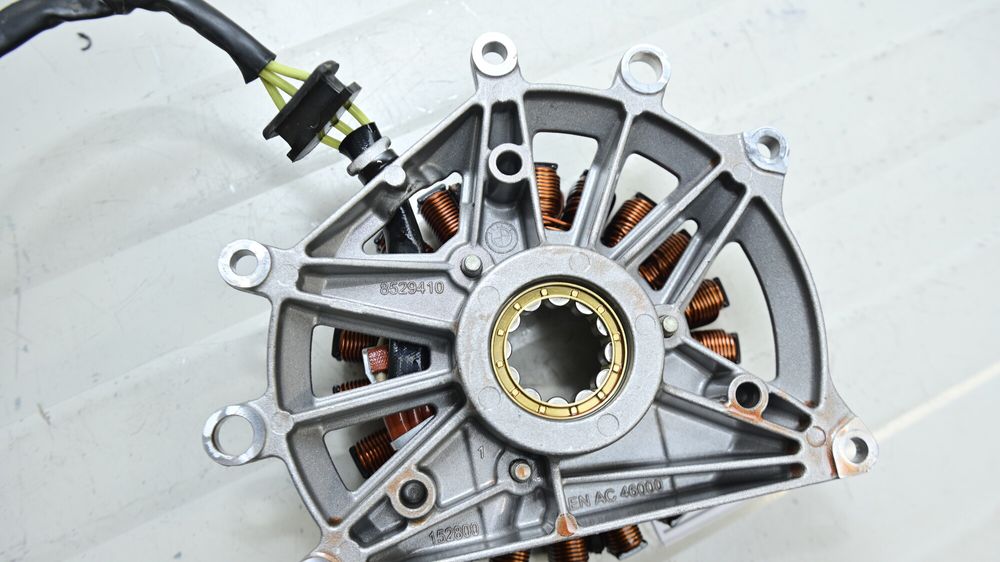 Alternator Stator Motor Cu Suport BMW R1200GS 2013 - 2018