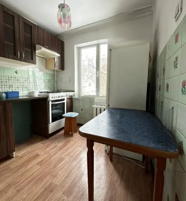 продам 1-ком. 5мкр. 31кв. 2-этаж