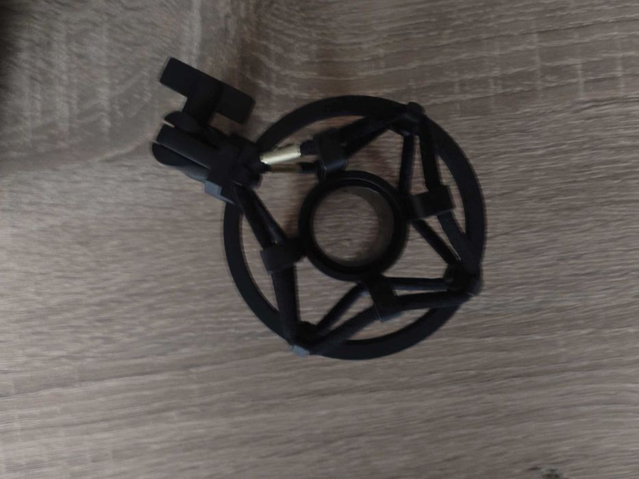 [СПЕШНО] Антишоков маунт за микрофон