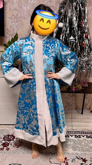 Костьюм (снегурочки)