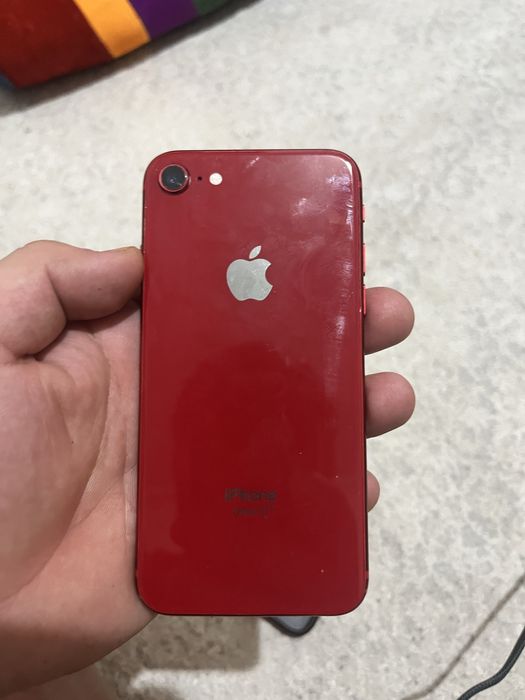 Срочна продом iphone 8