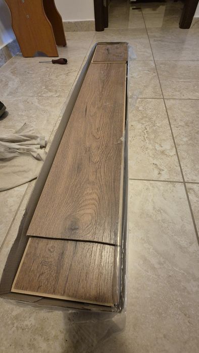 IEFTIN 6mp ramasi parchet 170 ron tot ce se vede