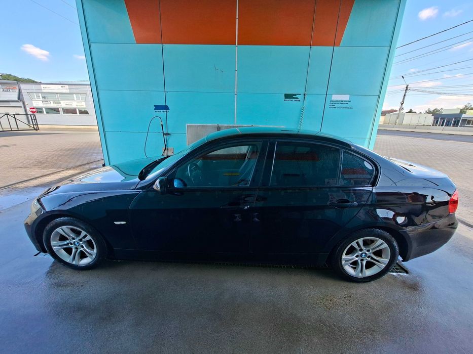 Vând BMW e90 2.0 163cp