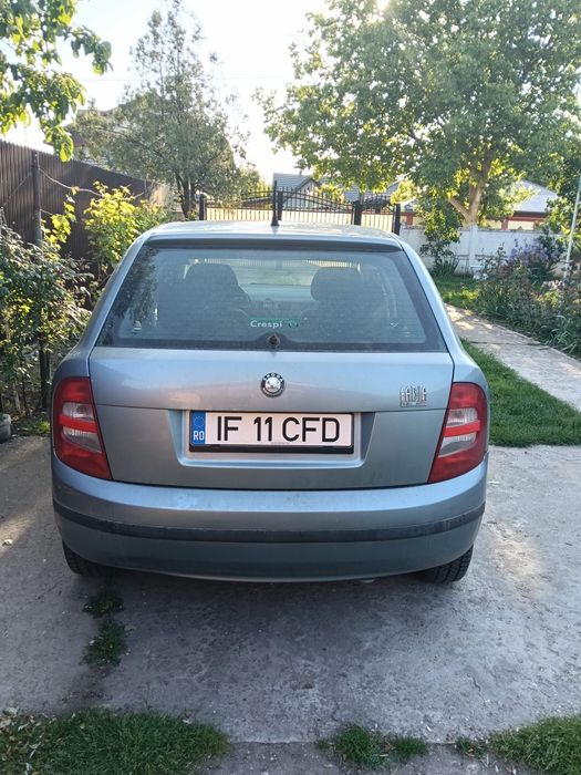 Skoda Fabia 2004-4300 lei si Skoda 2012 -3800 euro