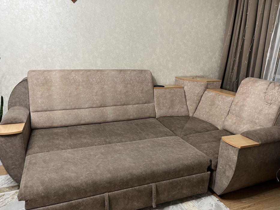 Диван в хорошем состоянии