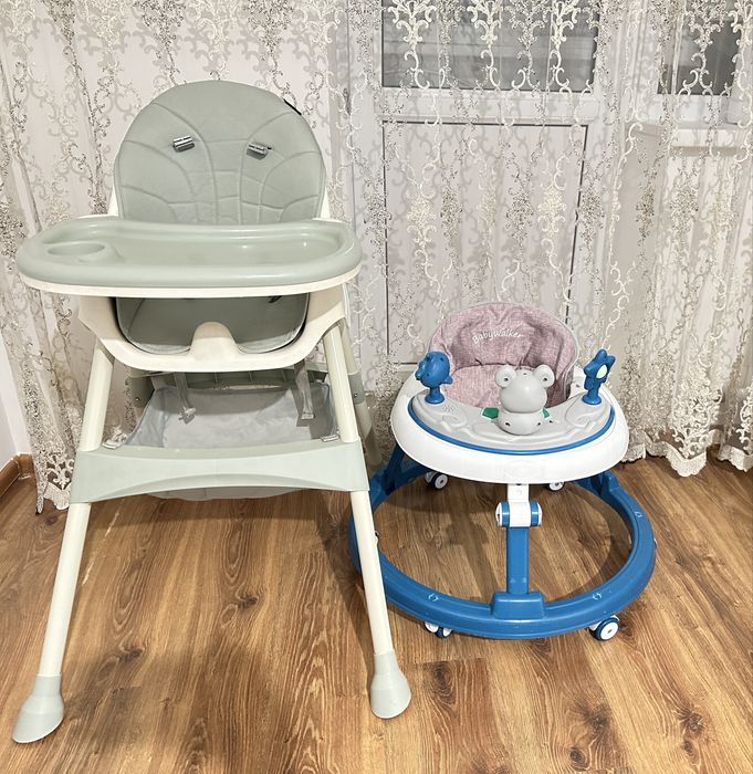 Детский столик и холдунок