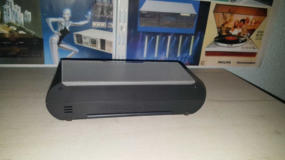 Radio digital Sony ICF M600 (Tuner digital cu sinteză PLL )