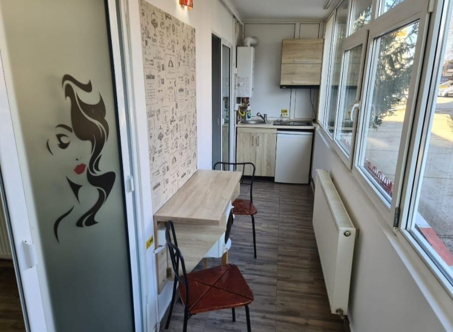 Închiriez apartament 2 camere Regim Hotelier