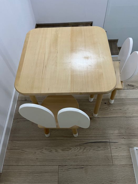Masa cu 2 scaune iepuras