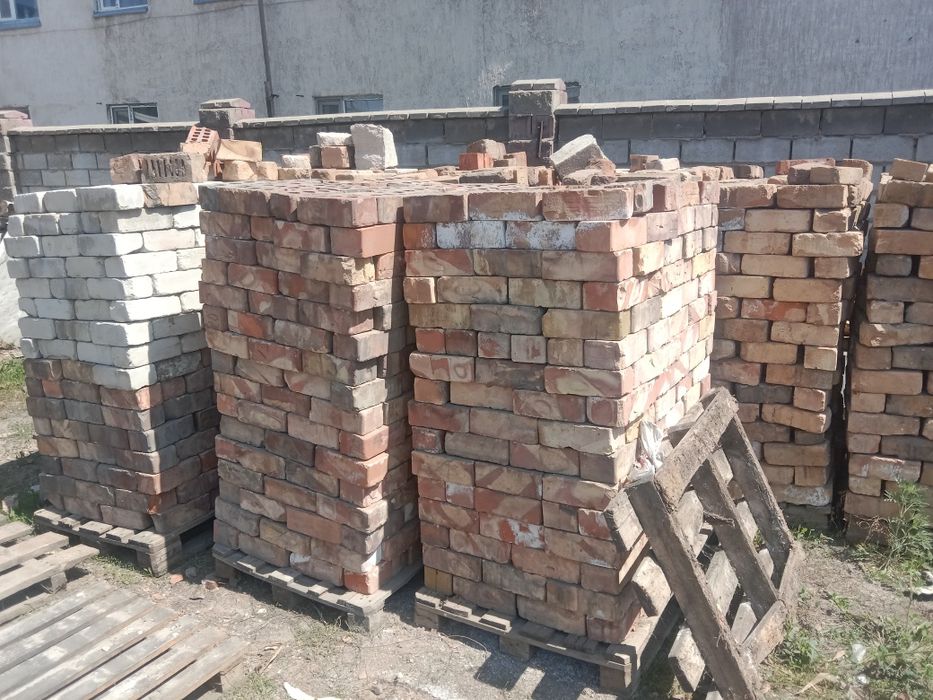 Кирпичи полуторки