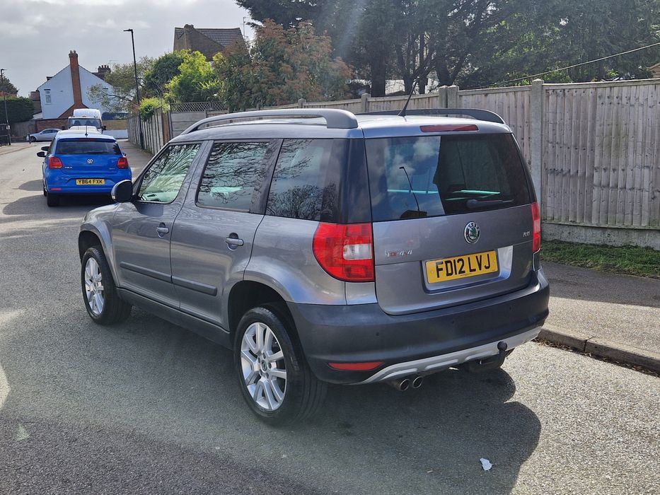 Skoda Yeti 2012 Elegance  4x4 Euro 5 170 Cai Cui tractare Panoramic