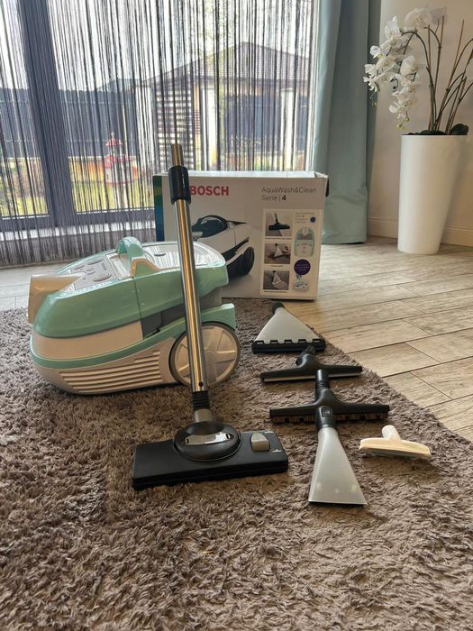 Aspirator Bosch AquaWash&Clean