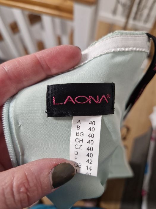 Rochie nunta fara bretele lunga