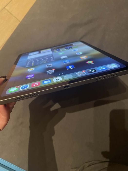Продавам iPad Pro 11 inch-а